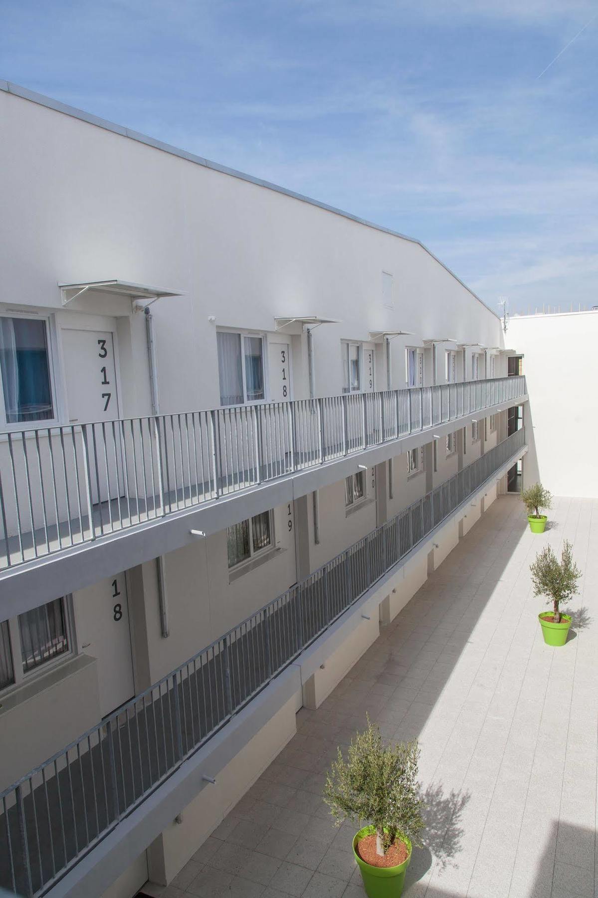 Résidence UXCO H2O ex Suiteasy La Rochelle  Esterno foto